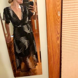 Lulu’s chiffon midi dress